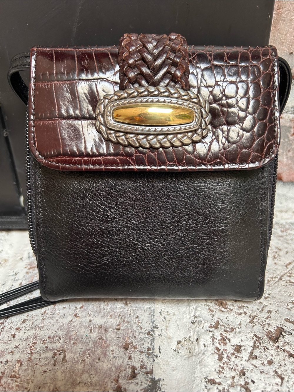 Vintage Brighton Mary two toned wallet crossbody